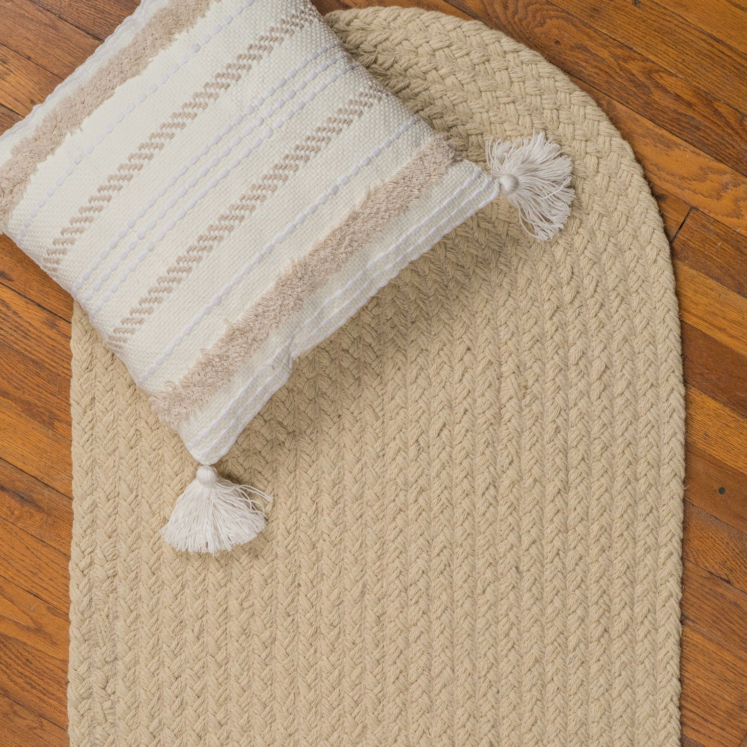 Naturelle - Oval Braided Rug