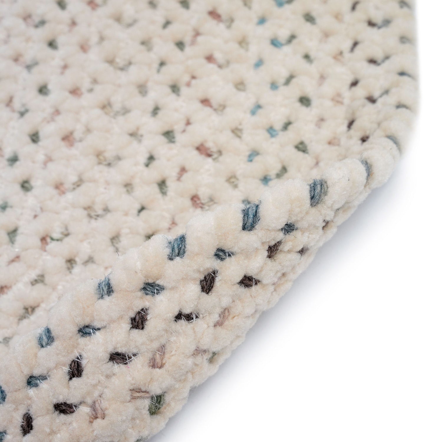 Dramatic Static - Oval Braided Rug - Cyber White