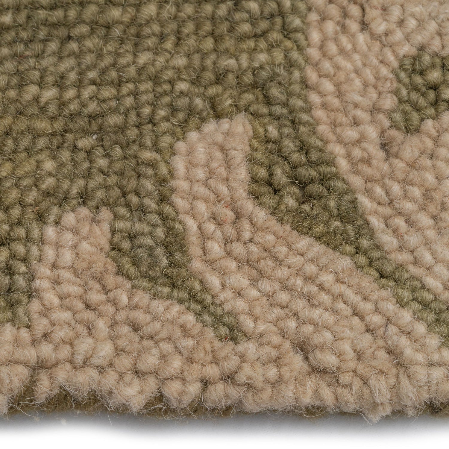 Camille - 2' 6" x 8' Hand Tufted Rug - Moss
