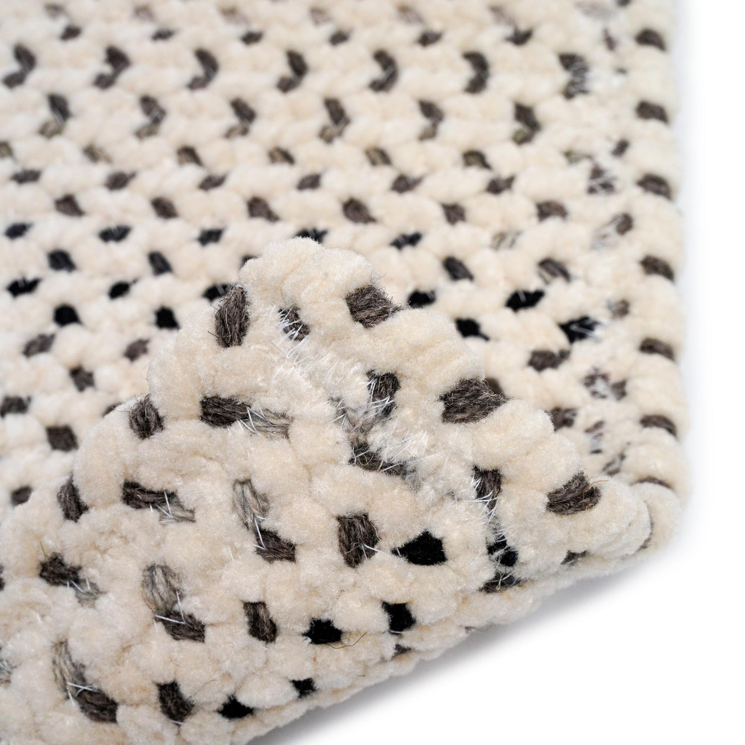 Dramatic Static - Braided Rug - Foggy Day